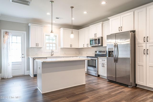 315 Mashie Court, West End, NC 27376