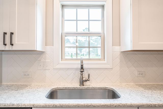 315 Mashie Court, West End, NC 27376