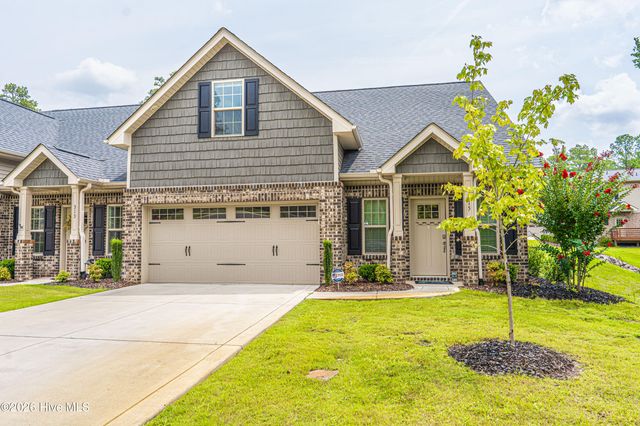 315 Mashie Court, West End, NC 27376