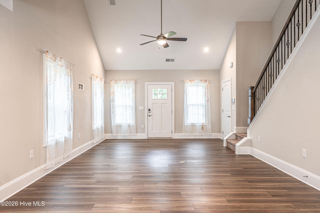 315 Mashie Court, West End, NC 27376