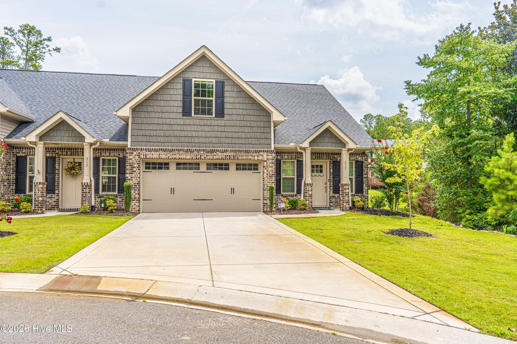 315 Mashie Court, West End, NC 27376