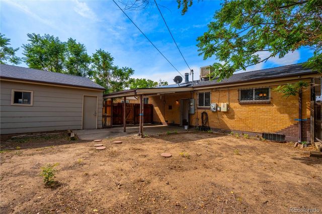 1350 Scranton Street, Aurora, CO 80011