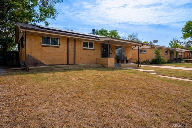 1350 Scranton Street, Aurora, CO 80011
