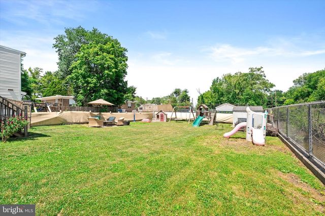 28 BENTLEY AVE, Hamilton, NJ 08619
