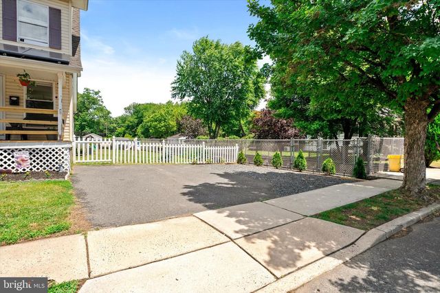 28 BENTLEY AVE, Hamilton, NJ 08619