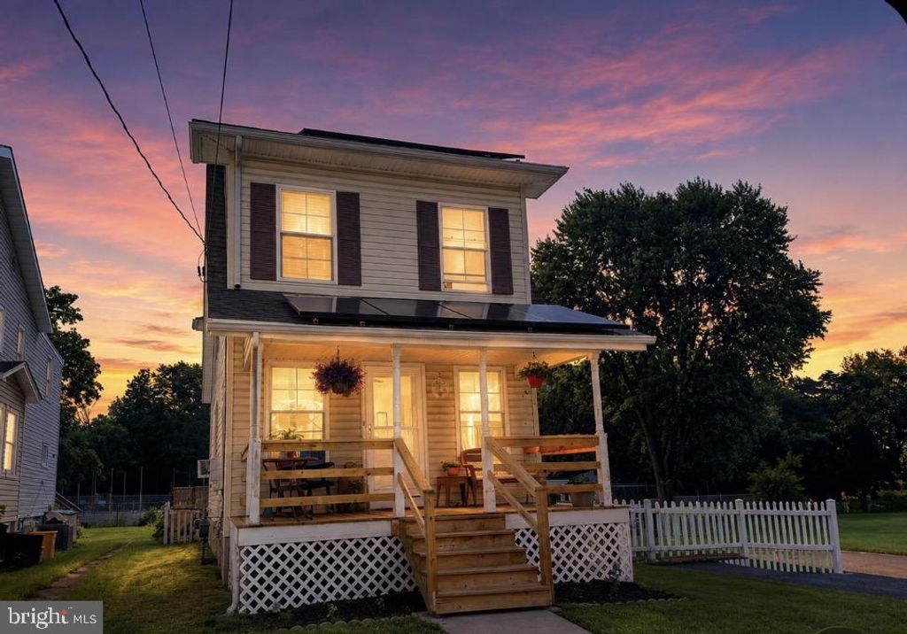 28 BENTLEY AVE, Hamilton, NJ 08619