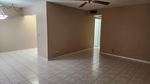251 Fanshaw F, Boca Raton, FL 33434