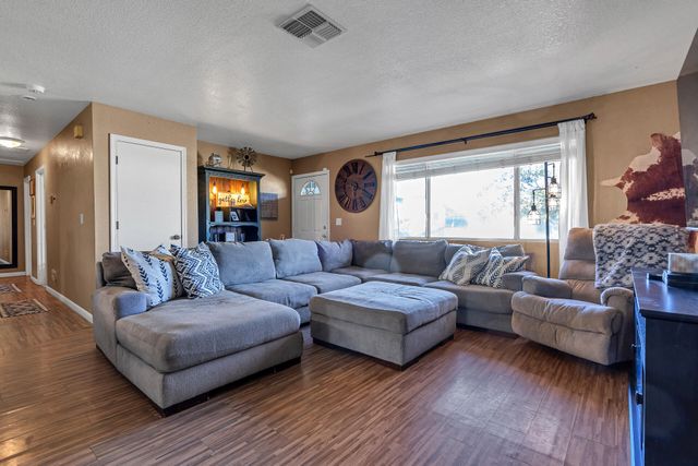 20595 Cinabar Road, Cottonwood, CA 96022