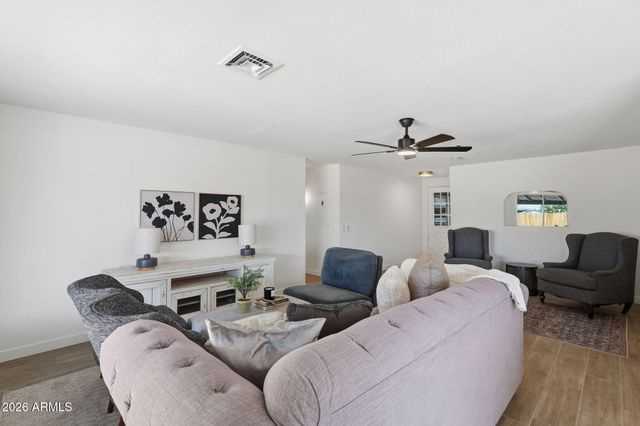 1410 W COLT Road, Chandler, AZ 85224