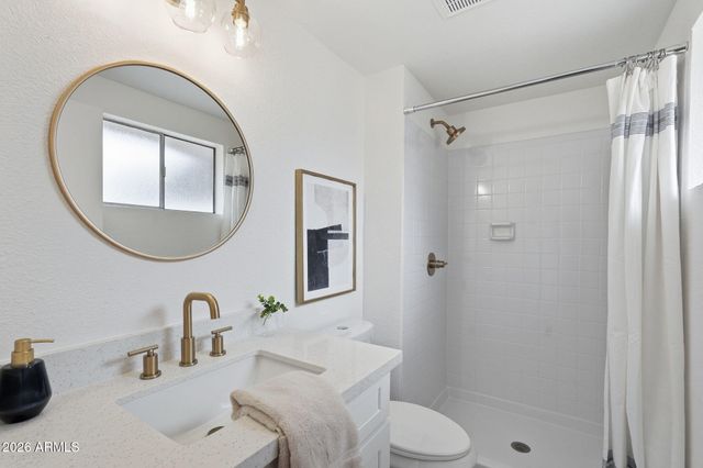 1410 W COLT Road, Chandler, AZ 85224