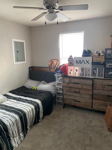 2163 E Mclean Avenue, Burton, MI 48529