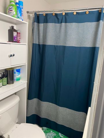 2163 E Mclean Avenue, Burton, MI 48529