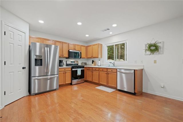 151 NACOOCHEE Way, Canton, GA 30114