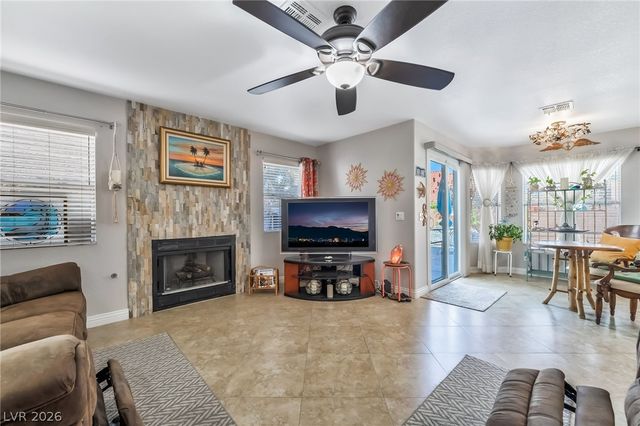 404 Crater Court, Henderson, NV 89014