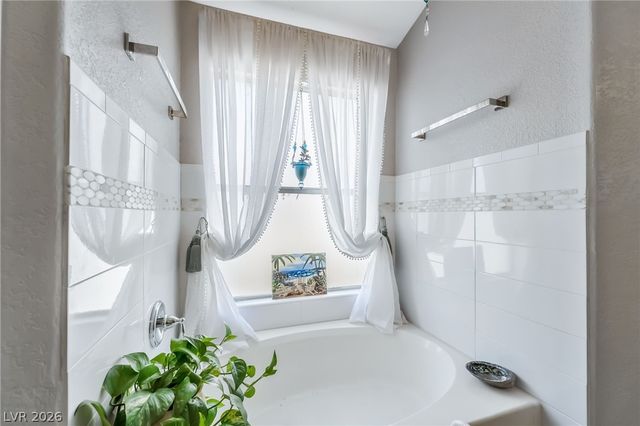 404 Crater Court, Henderson, NV 89014