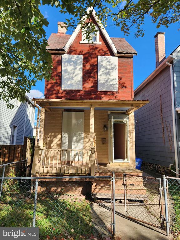 3113 BARCLAY ST, Baltimore, MD 21218