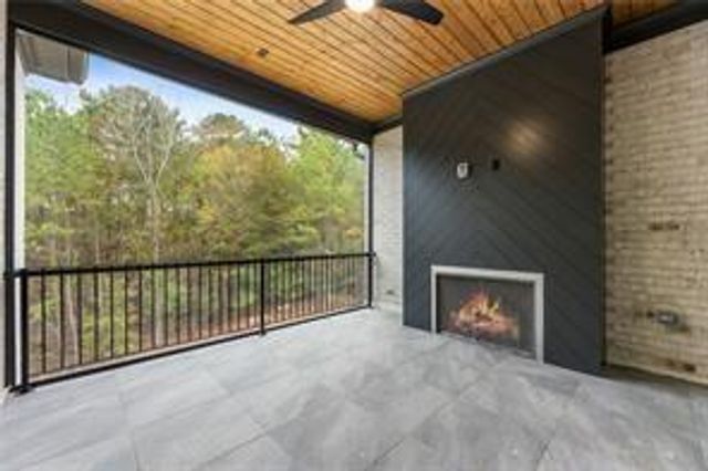300 Carl Sanders Drive, Acworth, GA 30101