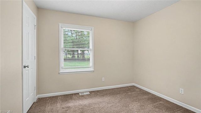 4215 Studio Lane, Greensboro, NC 27407