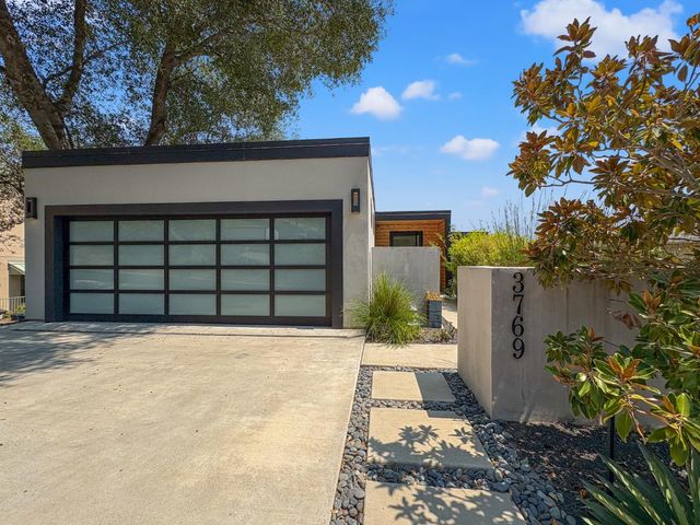3769 Mountainview Dr, Loomis, CA 95650