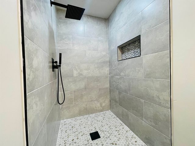 1947 MT BADON LN, Cordova, TN 38016