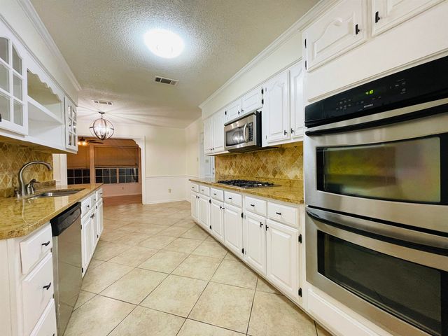 1947 MT BADON LN, Cordova, TN 38016