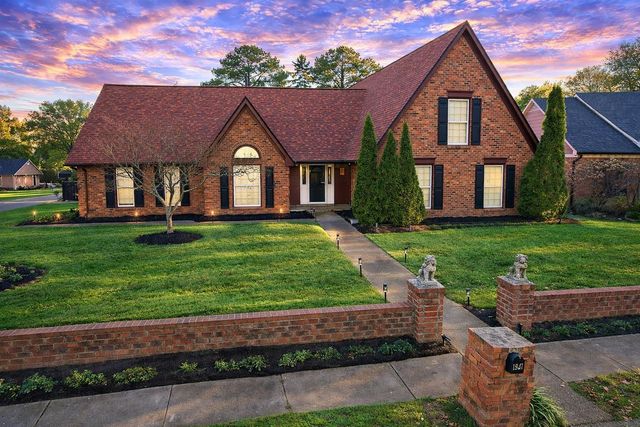 1947 MT BADON LN, Cordova, TN 38016