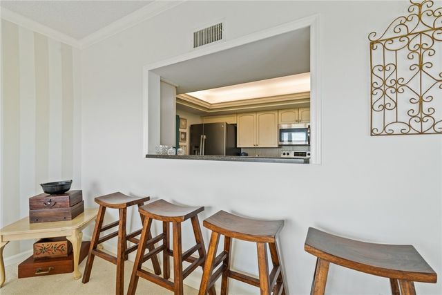 1616 Ocean Drive 102, Vero Beach, FL 32963