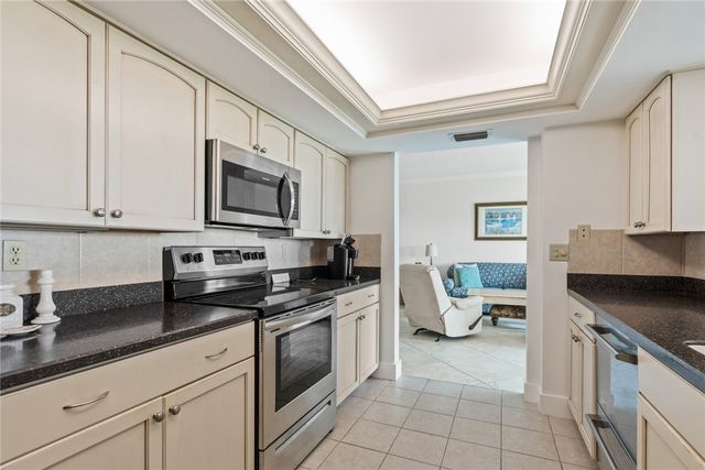 1616 Ocean Drive 102, Vero Beach, FL 32963