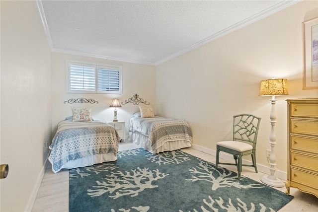 1616 Ocean Drive 102, Vero Beach, FL 32963