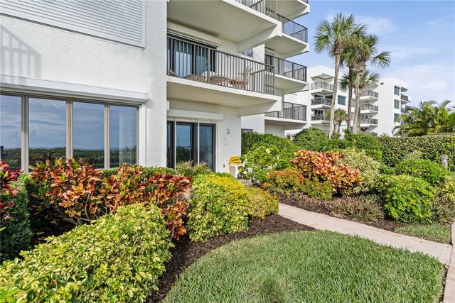 1616 Ocean Drive 102, Vero Beach, FL 32963