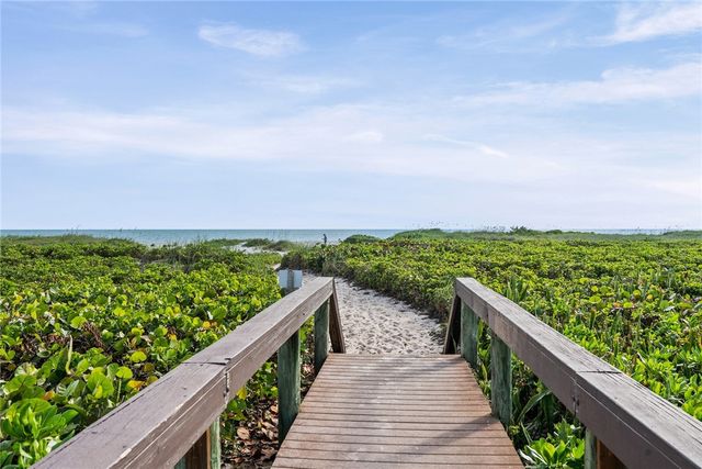 1616 Ocean Drive 102, Vero Beach, FL 32963