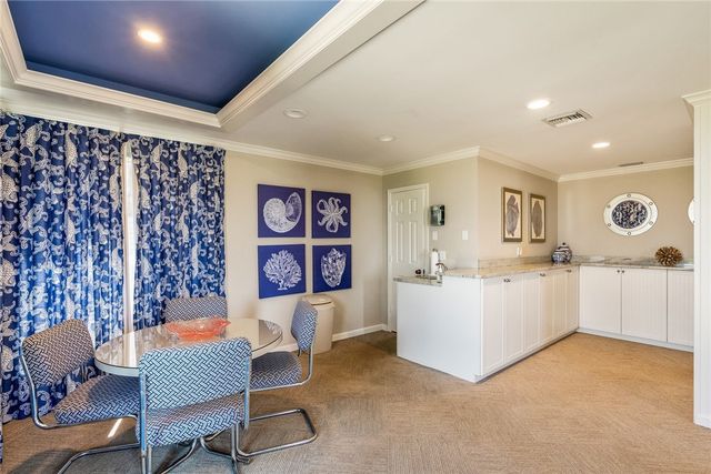 1616 Ocean Drive 102, Vero Beach, FL 32963