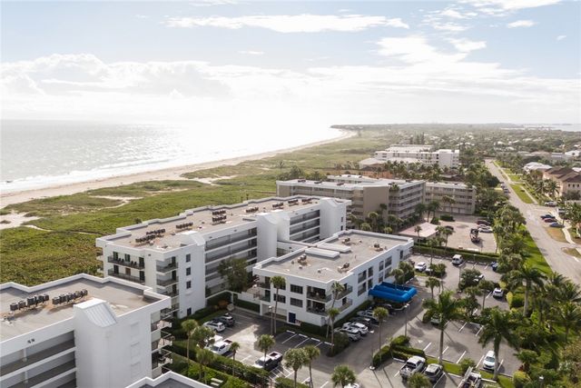 1616 Ocean Drive 102, Vero Beach, FL 32963