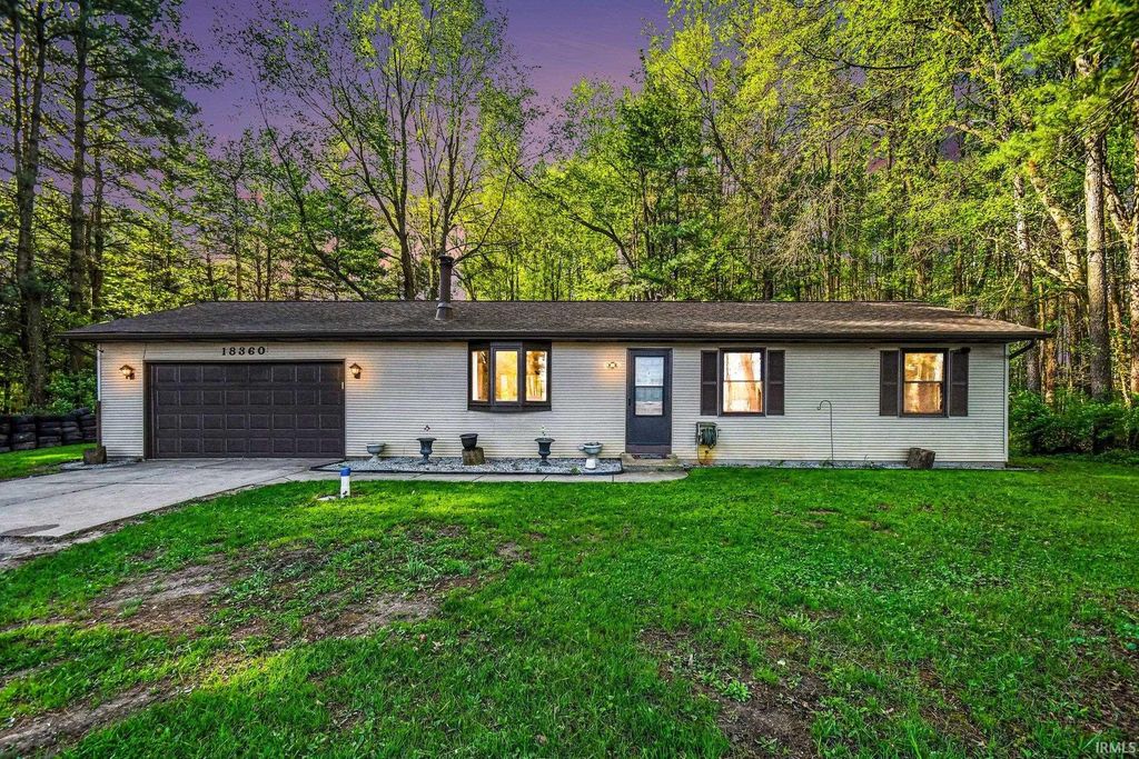 18360 Roosevelt Road, South Bend, IN 46614