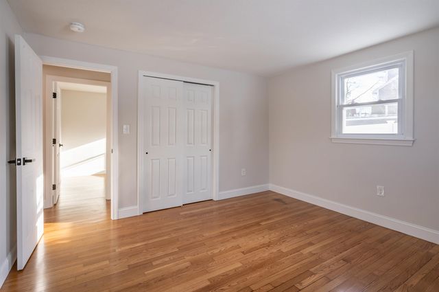 10 Woodfield Street, Nashua, NH 03062