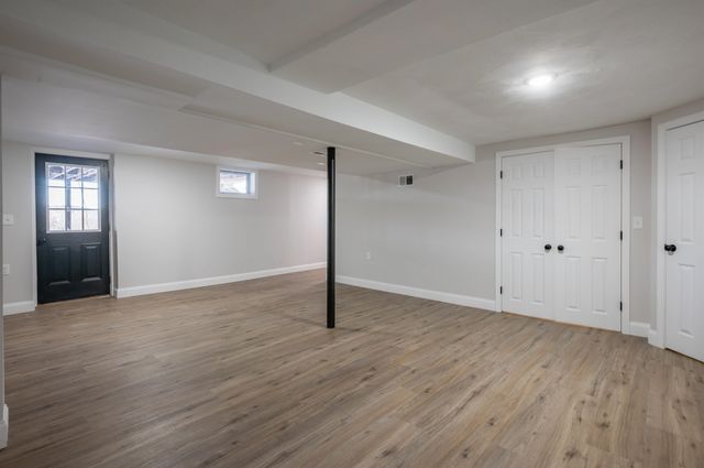 10 Woodfield Street, Nashua, NH 03062