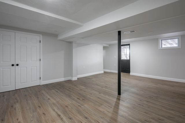 10 Woodfield Street, Nashua, NH 03062