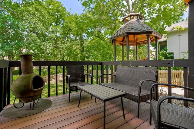 11544 Bradshaw Street, Overland Park, KS 66210