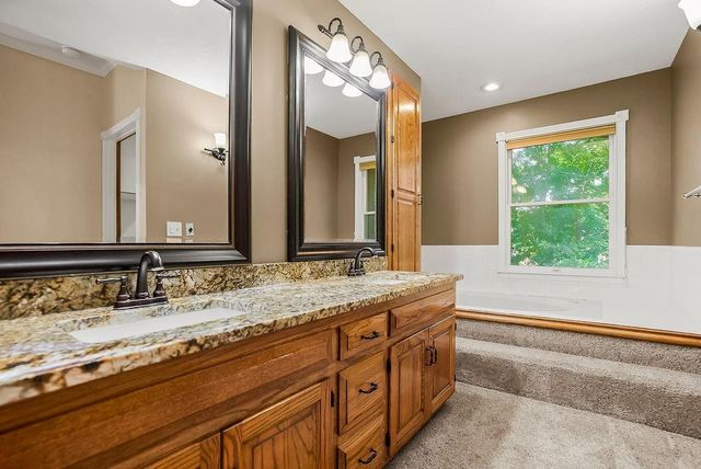 11544 Bradshaw Street, Overland Park, KS 66210