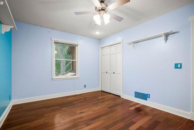 11544 Bradshaw Street, Overland Park, KS 66210