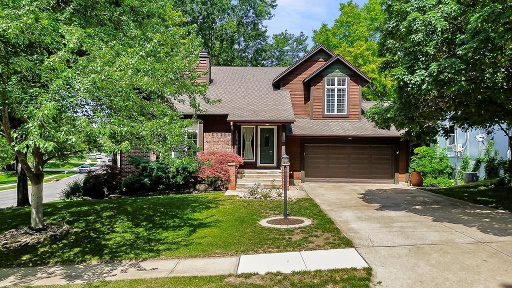 11544 Bradshaw Street, Overland Park, KS 66210