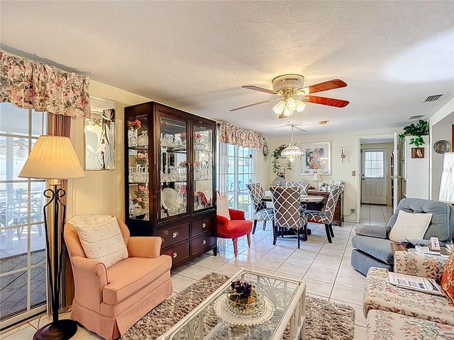 1646 COCKLESHELL DRIVE, Holiday, FL 34690