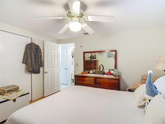 1646 COCKLESHELL DRIVE, Holiday, FL 34690