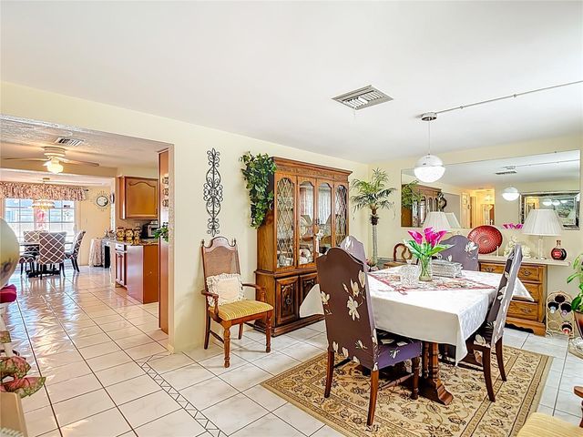 1646 COCKLESHELL DRIVE, Holiday, FL 34690