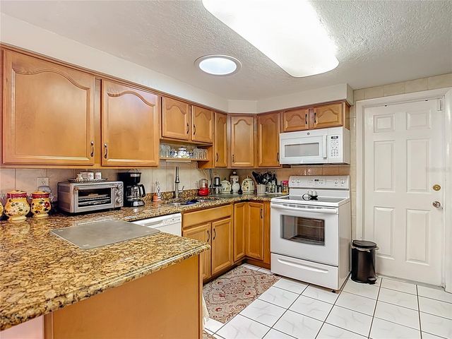 1646 COCKLESHELL DRIVE, Holiday, FL 34690