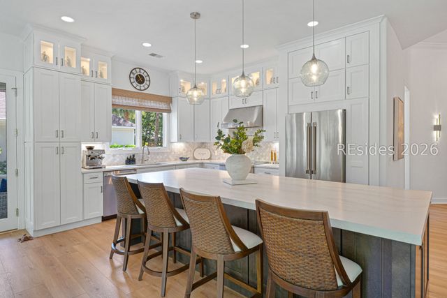 25 Primrose Ln, Hilton Head Island, SC 29926