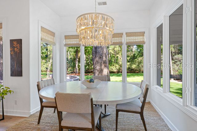 25 Primrose Ln, Hilton Head Island, SC 29926
