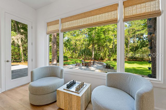 25 Primrose Ln, Hilton Head Island, SC 29926