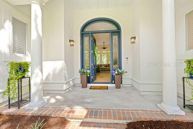 25 Primrose Ln, Hilton Head Island, SC 29926