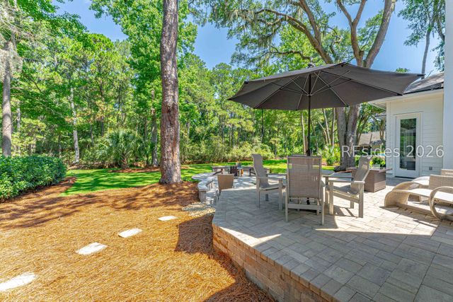 25 Primrose Ln, Hilton Head Island, SC 29926
